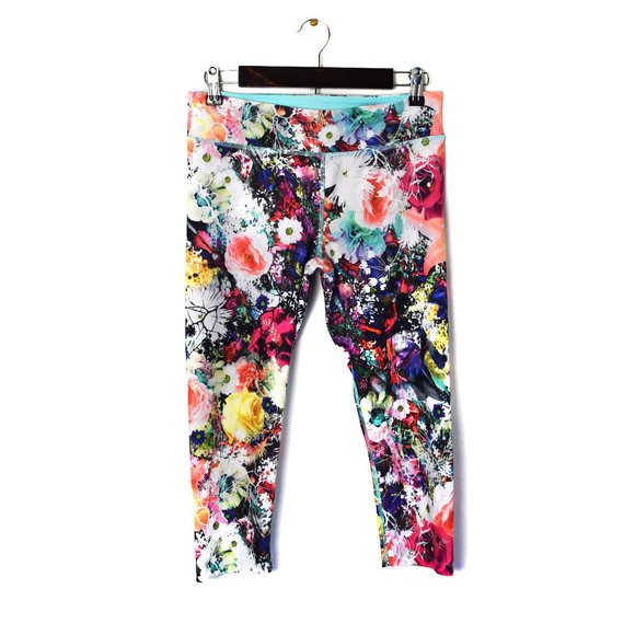 Spalding Pants - Spalding Speed Dri Multicolored Floral Cropped Leggings Size Medium